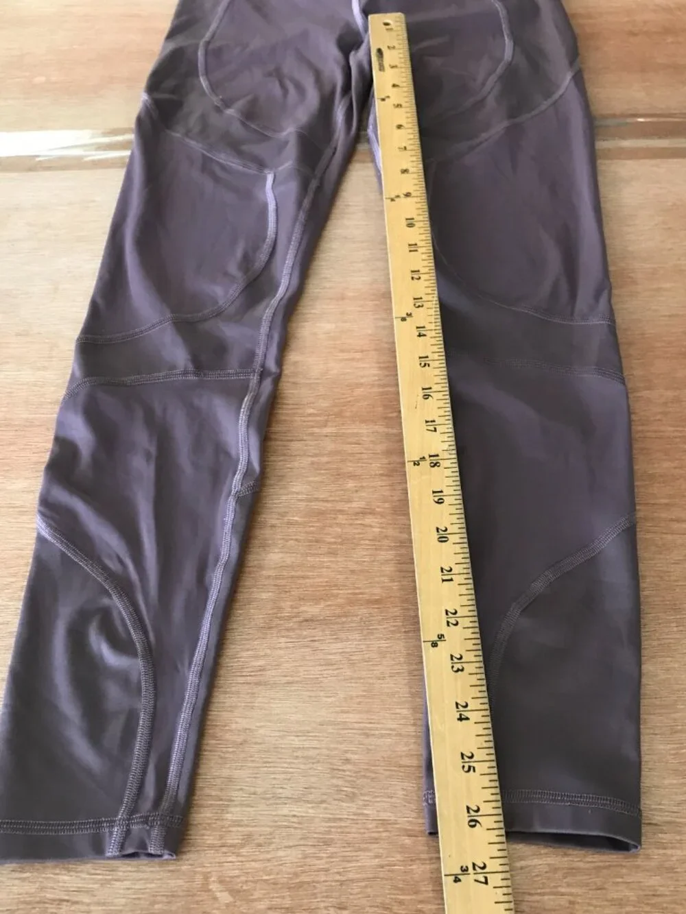 Lululemon City Core Tight Athletic Leggings Women 6 Purple Curved Seams Pocket